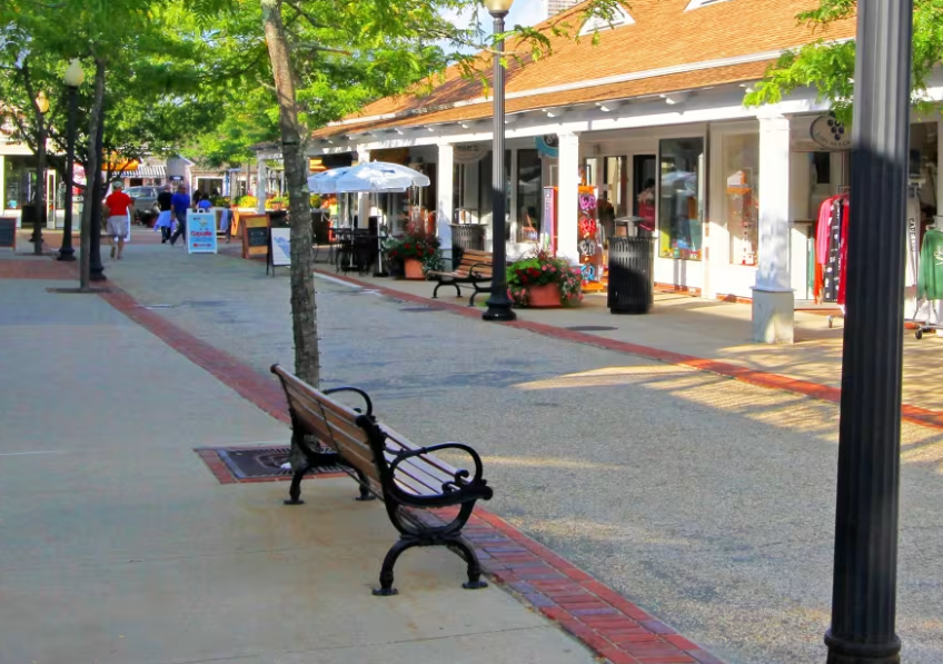 Best Neighborhoods for Winter Living in Mashpee