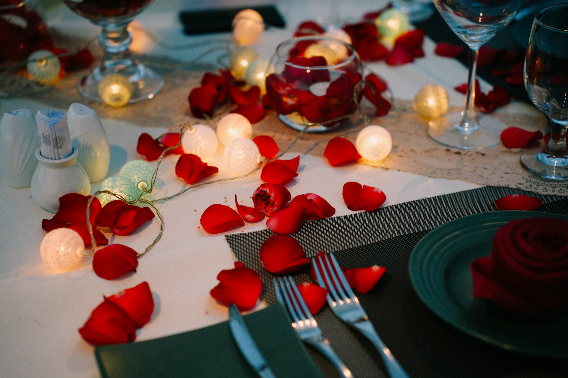 Make Valentine’s Day Special in Mashpee with Simple Planning